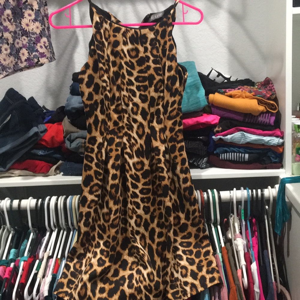 pretty dress never worn,
